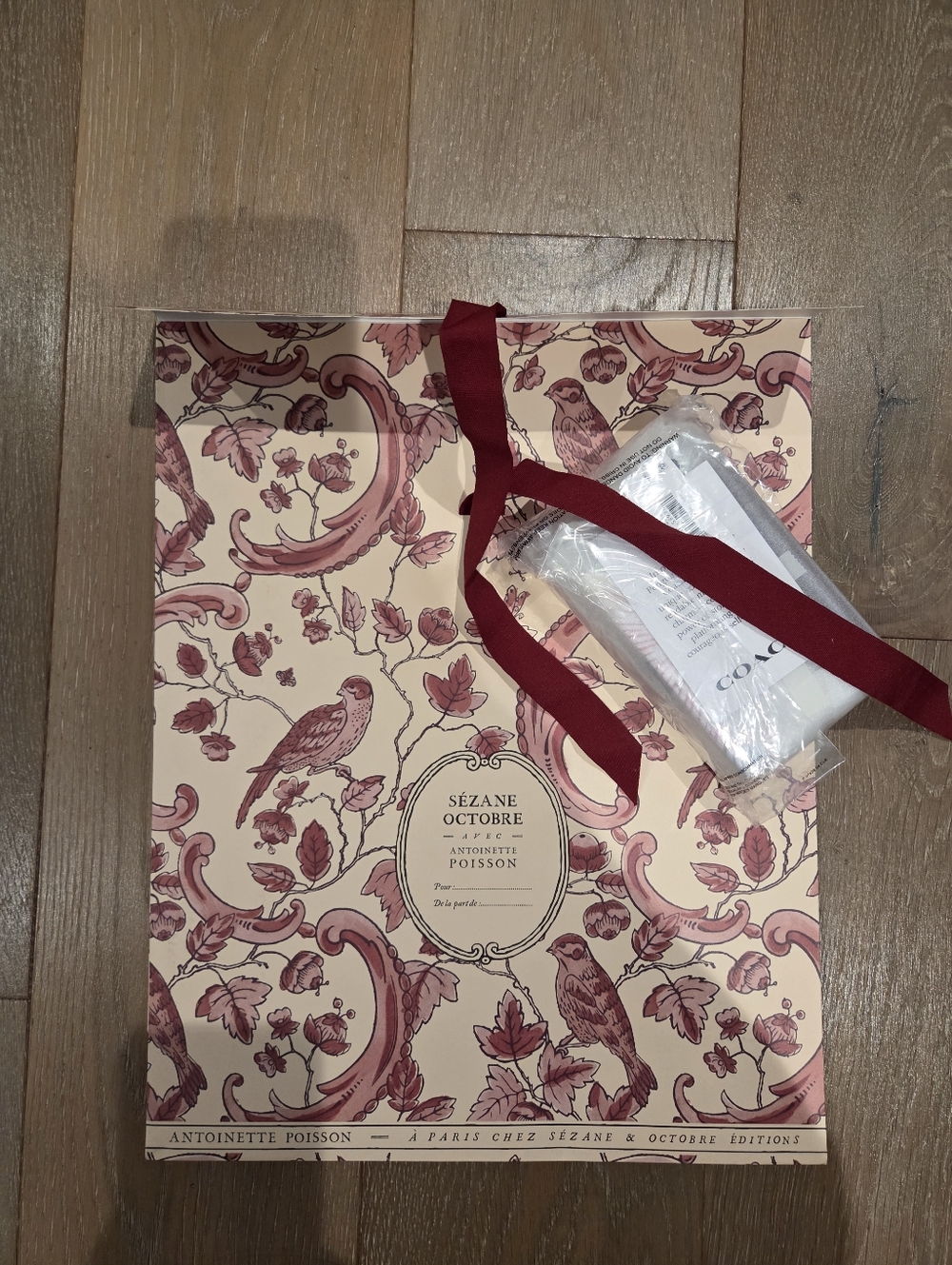 Coach Untamed Book Charm - Brand New Wrapped - Picture 9 of 9